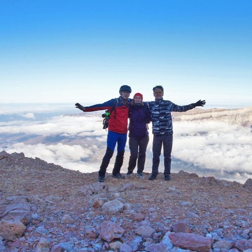 Выше облаков на 3760 метров на гору Шалбуздаг: треккинг налегке с проживанием в гостинице