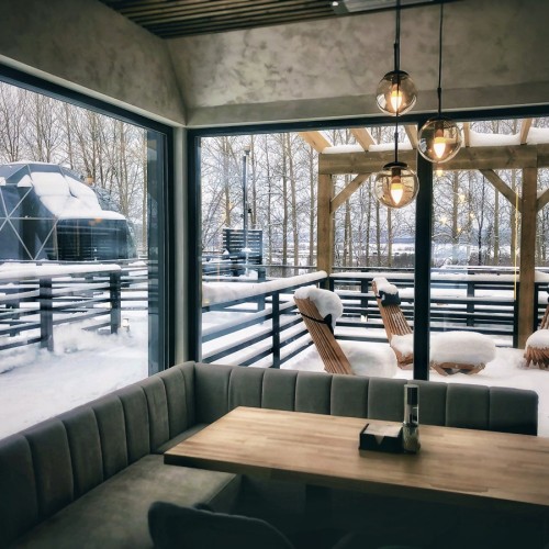 Прочувствуй Арктику: отдых на Русском Севере с ночью в панорамном доме и катанием по Хибинам