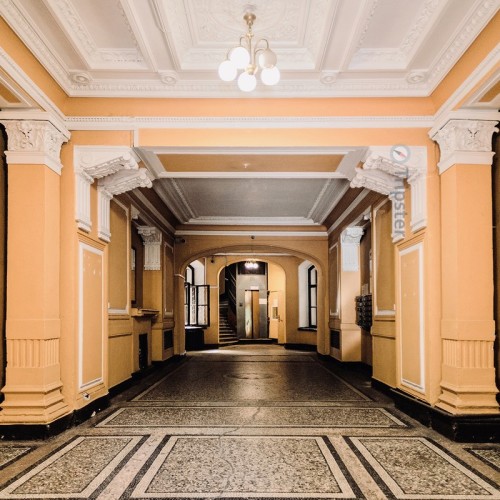 Приватный Петербург за закрытыми дверями: парадные лестницы и дворы-колодцы