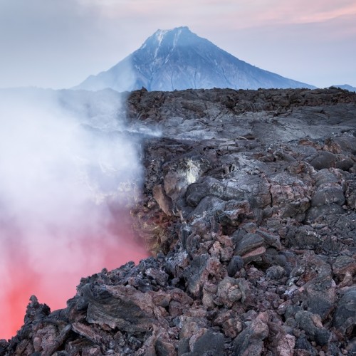Большое путешествие по Камчатке: вулканы, глэмпинг в Мёртвом лесу и круиз в бухту Русская