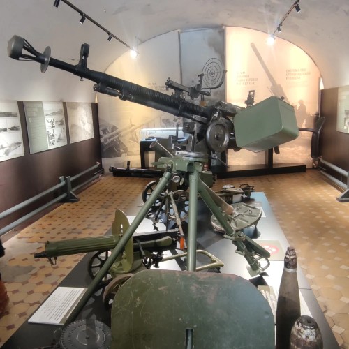 Кронштадт + форт «Риф»: групповая экскурсия