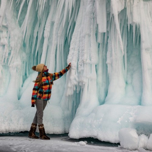 Зимняя сказка Байкала: поездка в мини-группе по живописным локациям и тайным уголкам