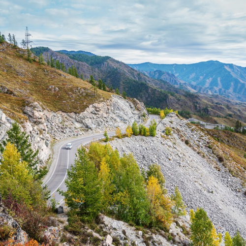 Сказочный Алтай: местные промыслы и природные достопримечательности