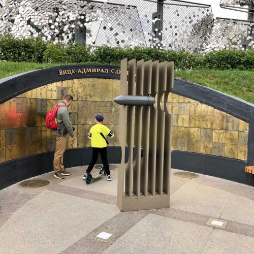 Мегатур 2 в 1: в Кронштадт и Петергоф по воде на скоростных судах