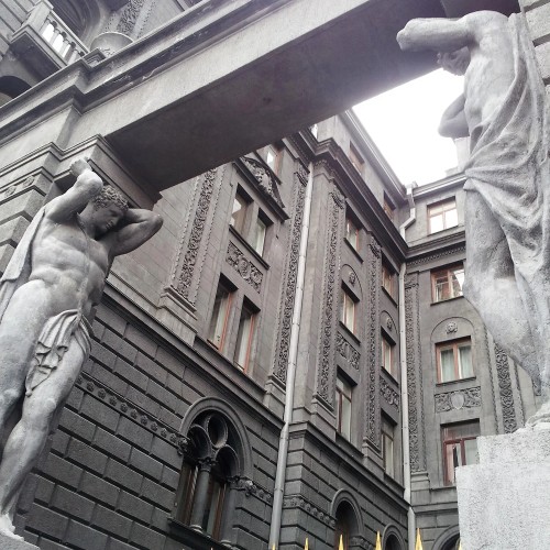 Самые необычные дома Петербурга