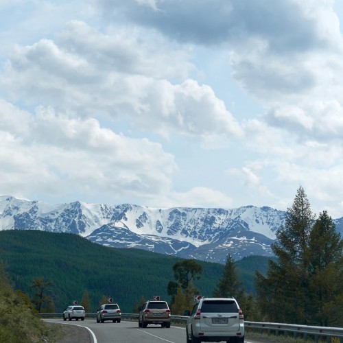 По легендарному Чуйскому тракту — к Гейзерному озеру