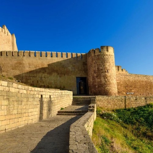 Топовые и неизвестные локации Дагестана: невероятные пейзажи и увлекательные активности