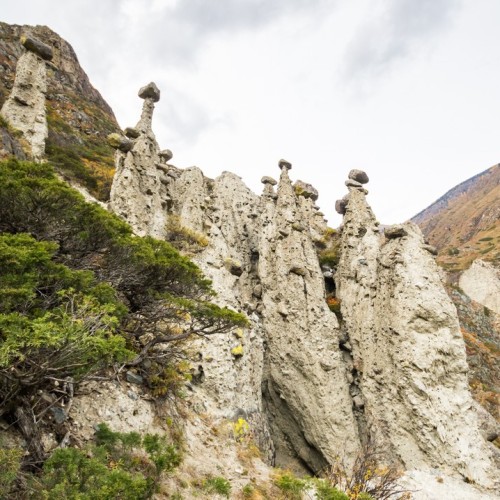 Насыщенная поездка в инопланетный край: сплав по Катуни, Телецкое озеро и долина Чулышман