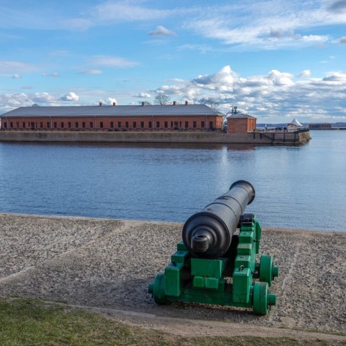 Петра творения за выходные из Москвы: Северная столица, Кронштадт, Петергоф