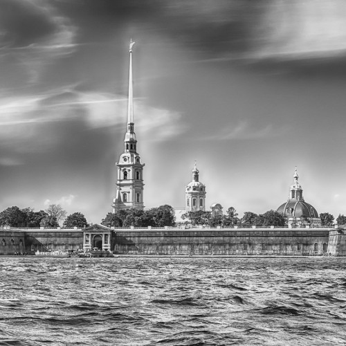 Нуар Петропавловской крепости: от лобного места до политической тюрьмы