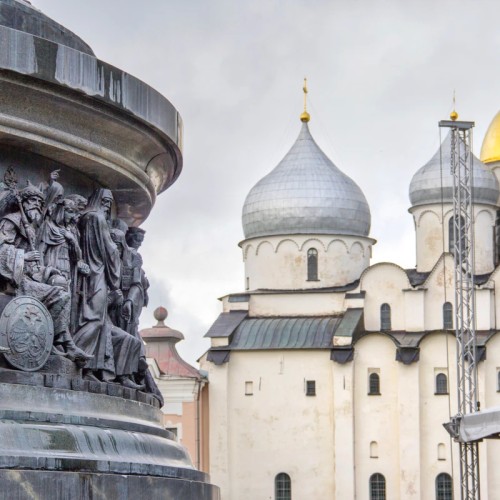 По государевой дороге: из Петербурга — в Великий Новгород и на Валдай