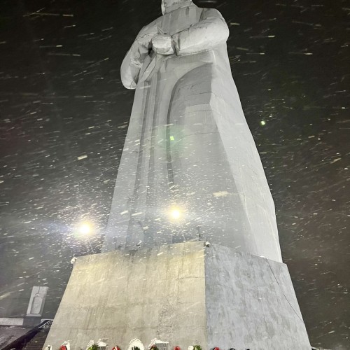 Индивидуальный джип-выезд по Кольскому с поисками китов, знакомством с саамами и катанием на оленях