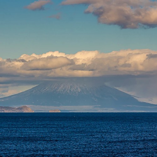 Остров чудес: путешествие по достопримечательностям Итурупа и окрестностей в мини-группе