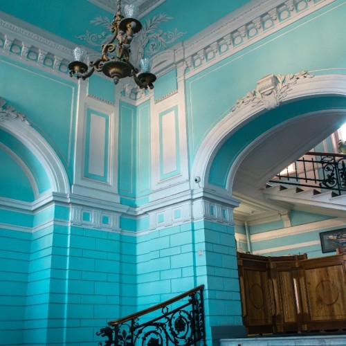 Петербург и его дворы, парадные и смотровая площадка