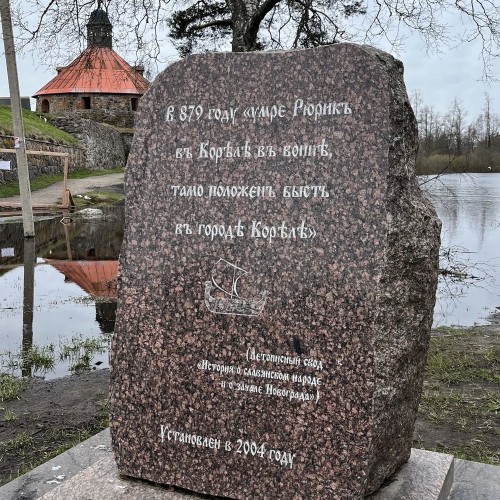 Из Санкт-Петербурга в Карелию: «Рускеала», россыпь водопадов и наследие прошлого