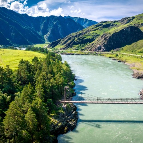 Насыщенная поездка в инопланетный край: сплав по Катуни, Телецкое озеро и долина Чулышман