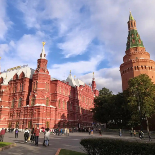Театрализованный квест вдоль Московского Кремля