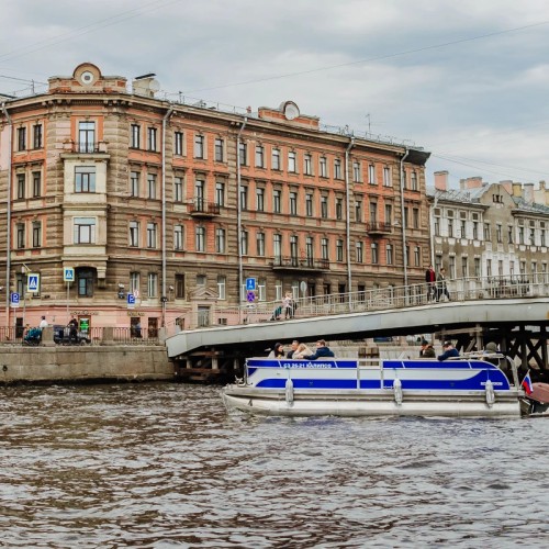 Северная Венеция — по малым рекам и каналам Петербурга