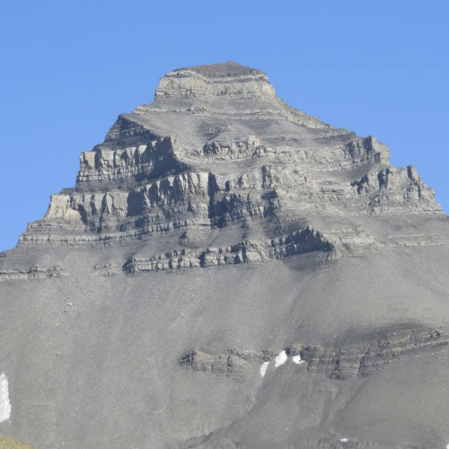 Обогнать солнце и подняться на вершину Пабаку: восхождение с фотосъёмкой