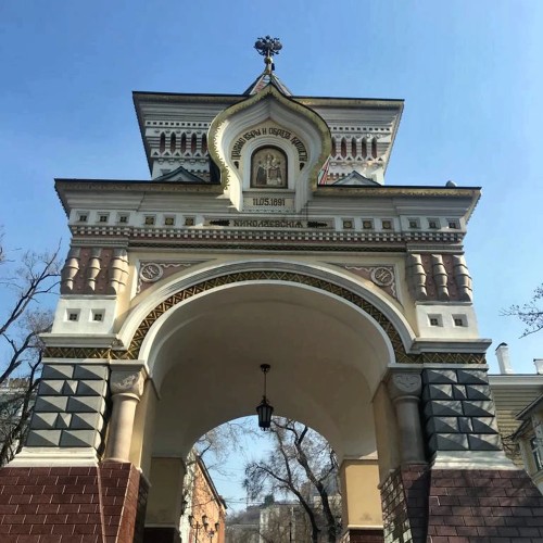 Владивосток — не благодаря, а вопреки: экскурсия в мини-группе