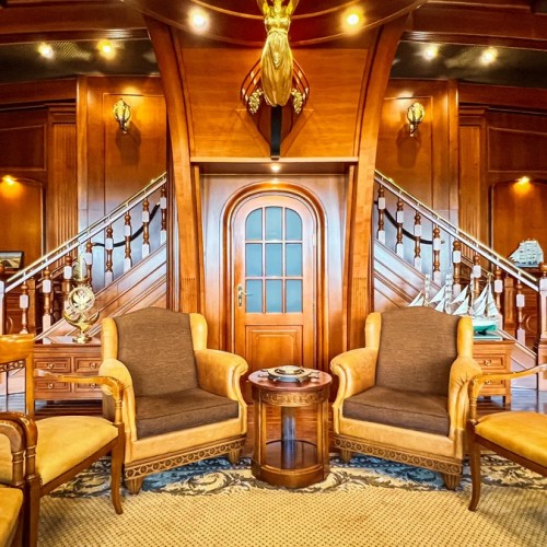 Константиновский дворец в Стрельне (из Петербурга)