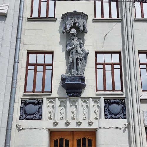 Легенды, дома и люди Чистых прудов