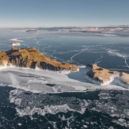Индивидуальный джиппинг на Байкал с фотографом: ледяные пейзажи Ольхона и Огоя без экскурсий