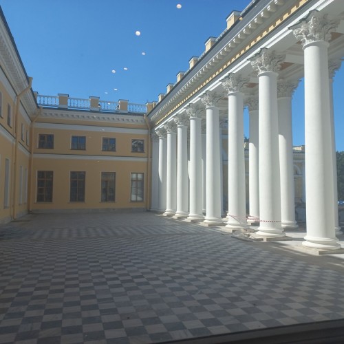 Из Петербурга — в Екатерининский парк