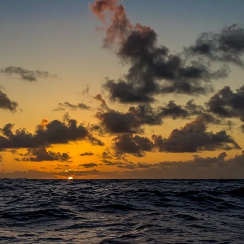 Остров чудес: путешествие по достопримечательностям Итурупа и окрестностей в мини-группе