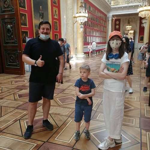 Зимний дворец для детей и их родителей