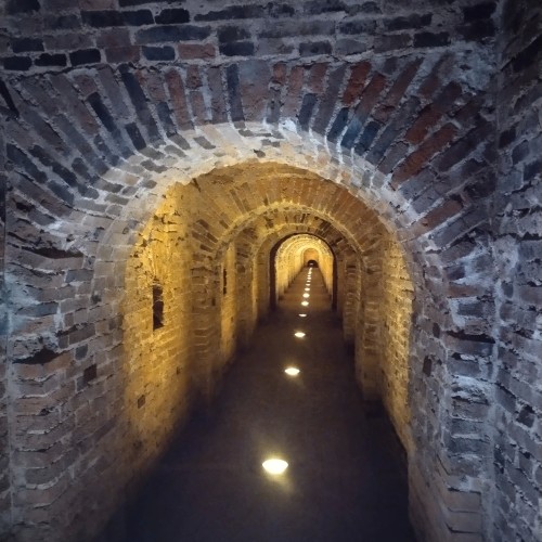 Нуар Петропавловской крепости: от лобного места до политической тюрьмы