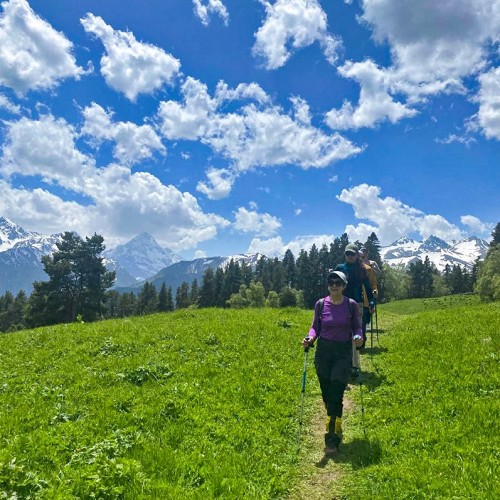 Весенний Архыз: треккинг налегке с проживанием в гостинице