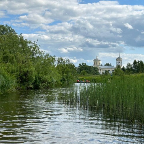 Подальше в лес: сплав на байдарках по реке Медведице