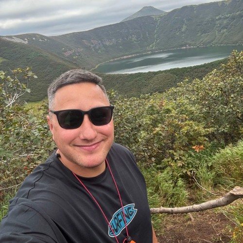 Там с коптера видны вулканы: экспедиция по Камчатке с выходом в море