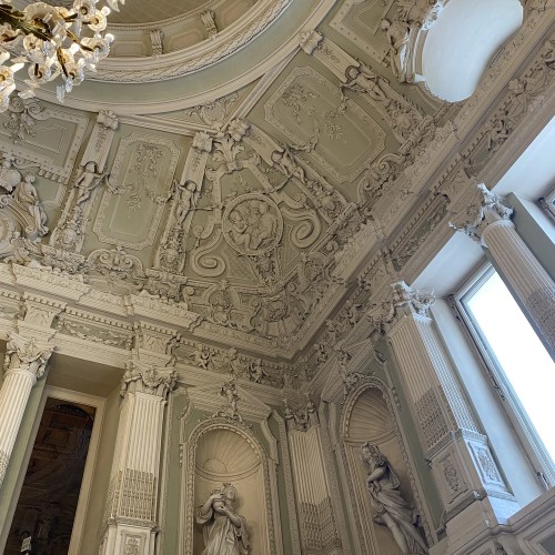 Юсуповский дворец: парадные залы и тайна убийства Распутина