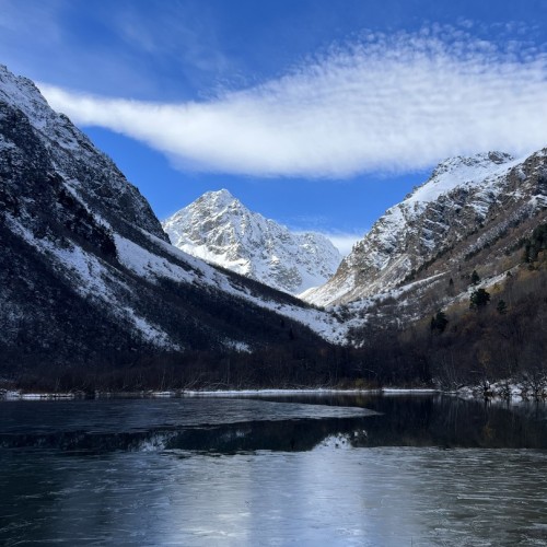 Молодёжный тур в Домбай: лёгкие треккинги, природные чудеса и отель 4* с видом на вершины