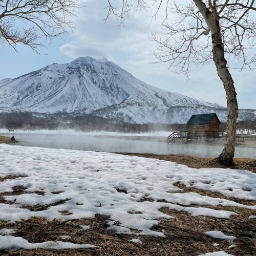 В мини-группе на Камчатку всей семьёй: вулканы, термальные источники и погружение в быт