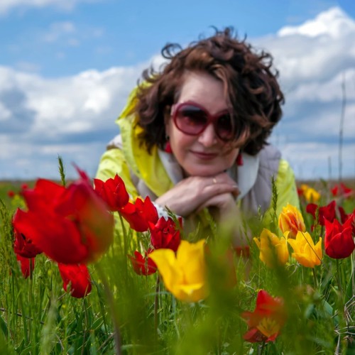 В Элисту из Волгограда на автобусе: вальс тюльпанов, этнопрограмма, мастер-классы и «Страна Бумба»