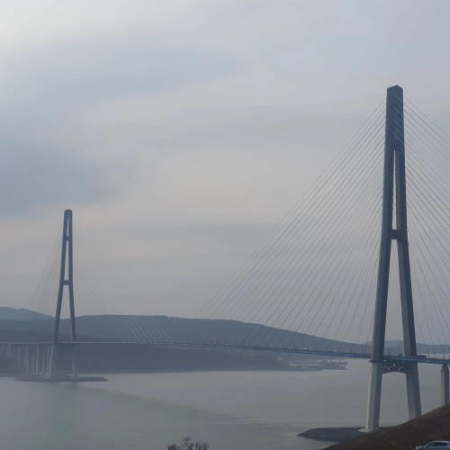 Море, маяки, мосты: знакомство с Владивостоком