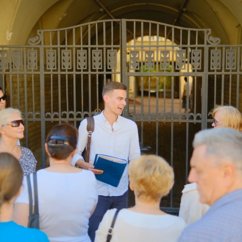 Петербург — город трёх революций