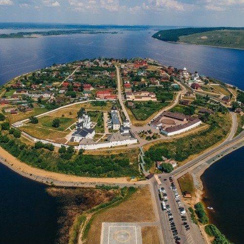 4 в 1: Иннополис, остров-град Свияжск, Раифа и Вселенский храм