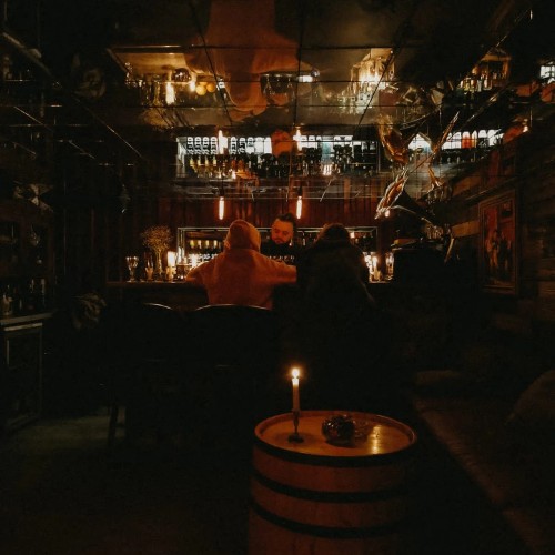 Не спит(ь)ся в Питере: квест по барам (18+)