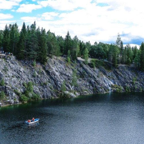 Вода, скалы и чистейший воздух: горный парк «Рускеала» и «Ладожские шхеры»