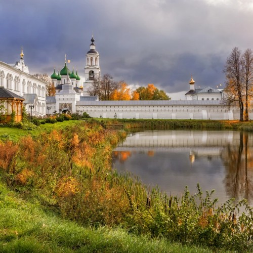 Из Ярославля — в старинный Толгский монастырь