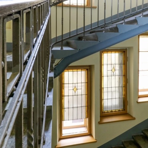 Толстовский дом снаружи и внутри