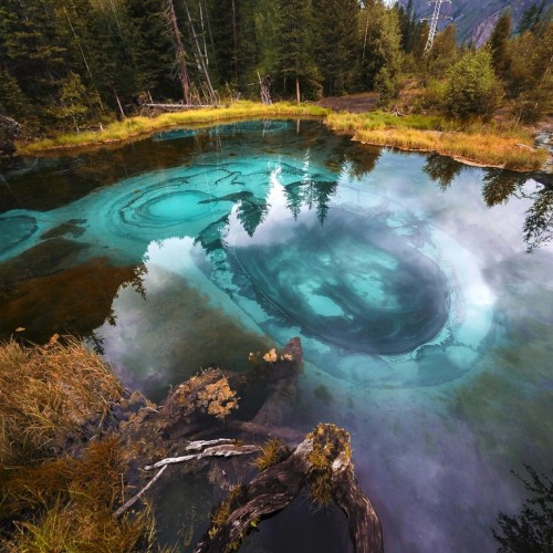 Два дня с инопланетным Алтаем: Чуйский тракт, Гейзеровое озеро и марсианские горы