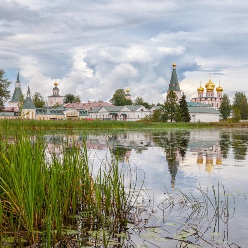 Путешествие на внедорожнике из Москвы в Петербург: только для вашей компании