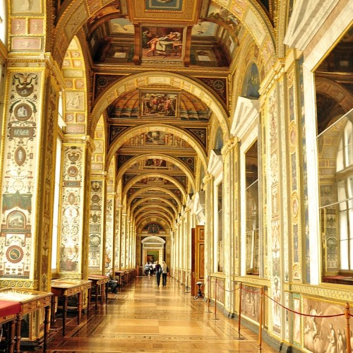 Эрмитаж вдоль и поперёк