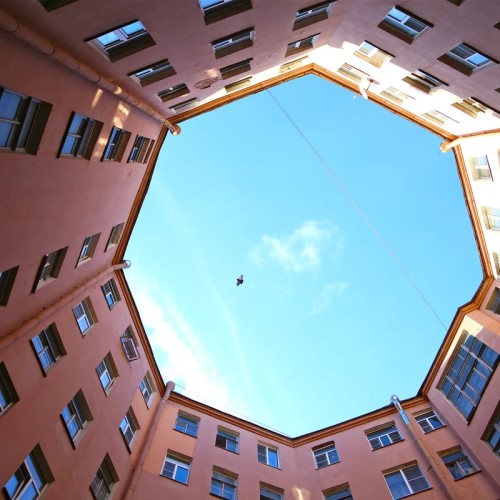 Петроградская сторона Петербурга: между ангелом и бесом