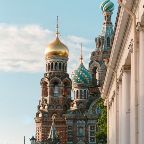 Прогулка с петербурженкой